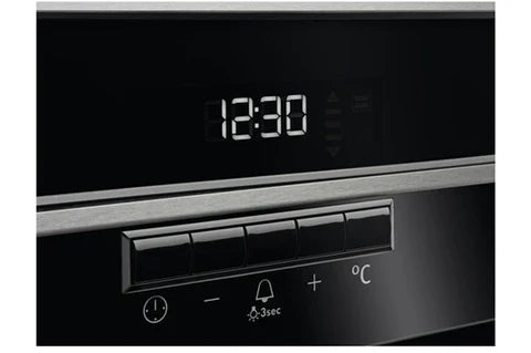 Four encastrable Aeg BPE642120M